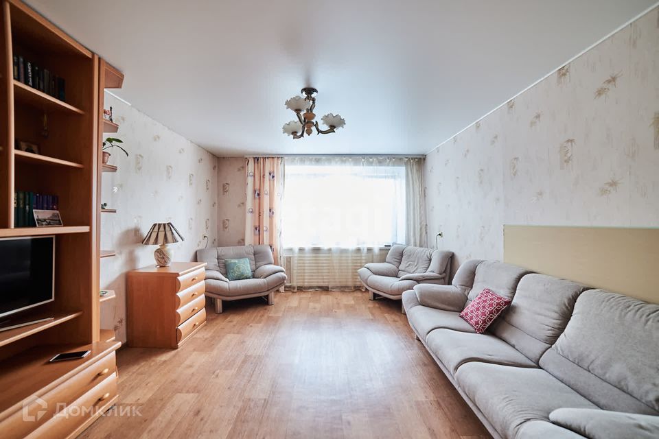 Продаётся 4-комнатная квартира, 76.6 м²