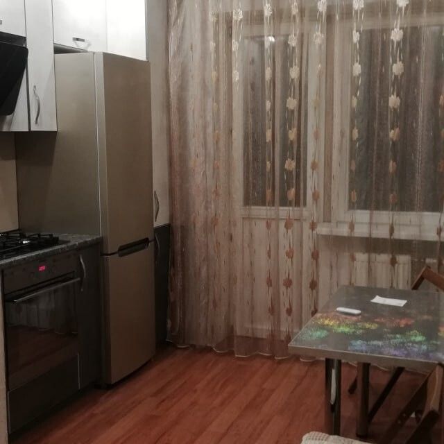 Продаётся 1-комнатная квартира, 42 м²