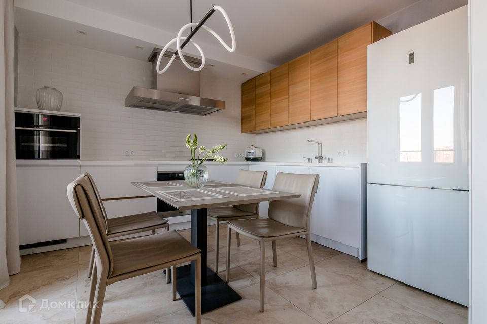 Продаётся 3-комнатная квартира, 74.2 м²