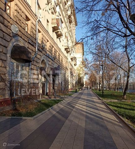 Продаётся 2-комнатная квартира, 55.4 м²