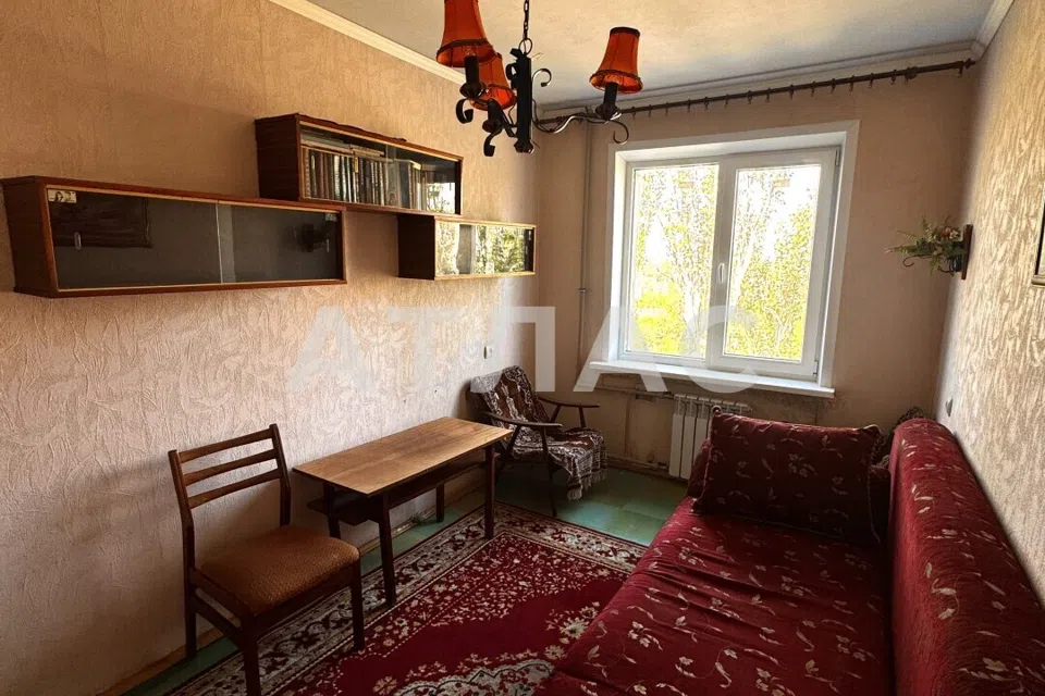 Продаётся 2-комнатная квартира, 55.6 м²