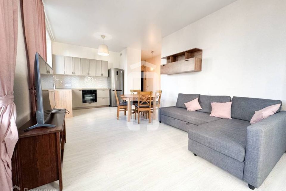Продаётся 2-комнатная квартира, 75.3 м²