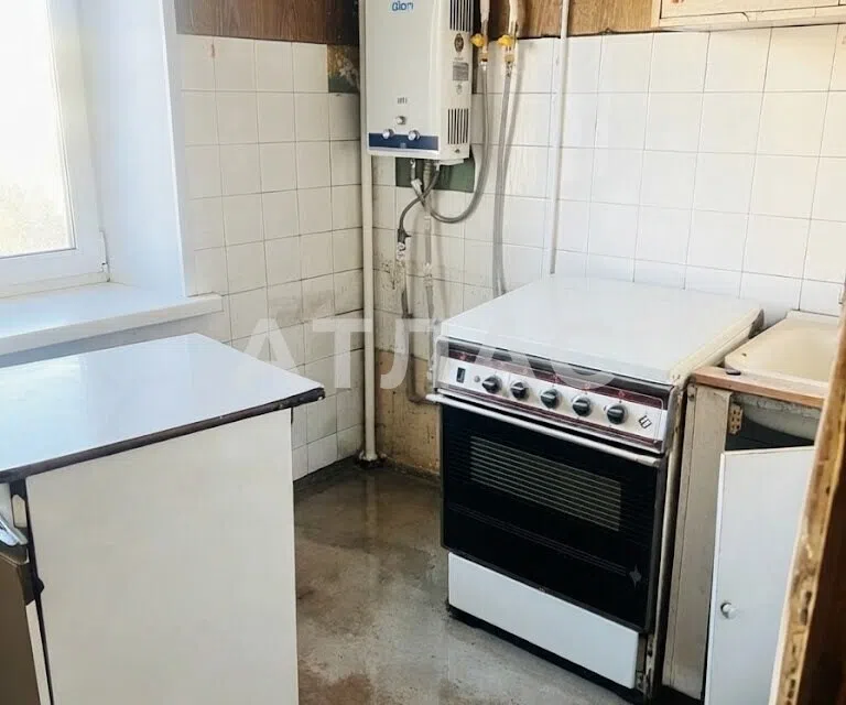Продаётся 3-комнатная квартира, 54.7 м²