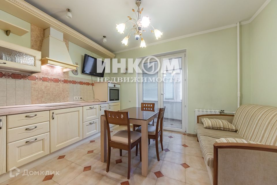 Продаётся 2-комнатная квартира, 69.9 м²