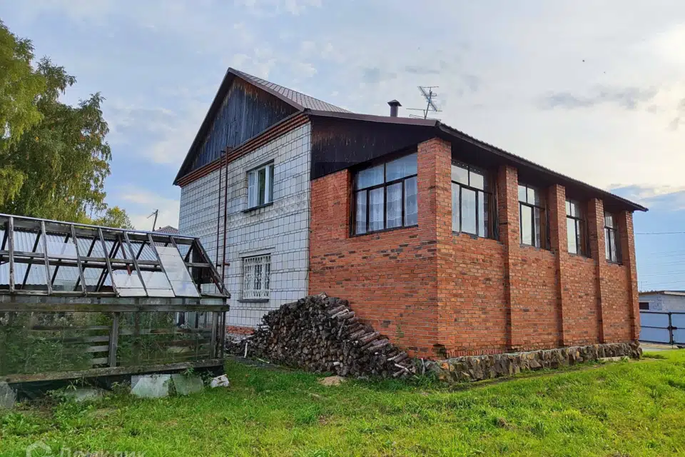 Продаётся 2-этажный дом, 150 м²