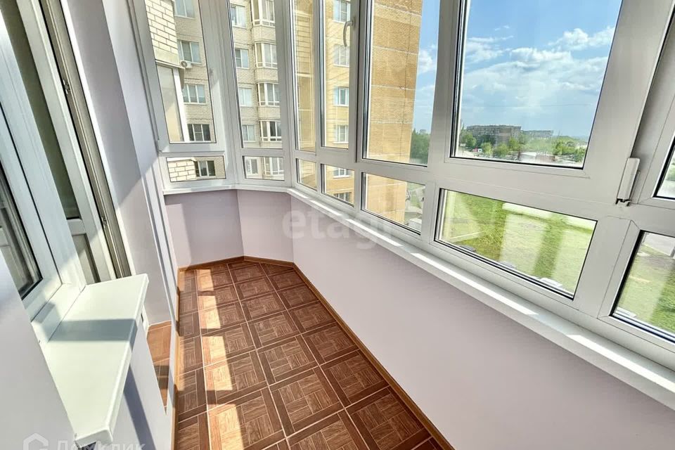 Продаётся 2-комнатная квартира, 65.2 м²
