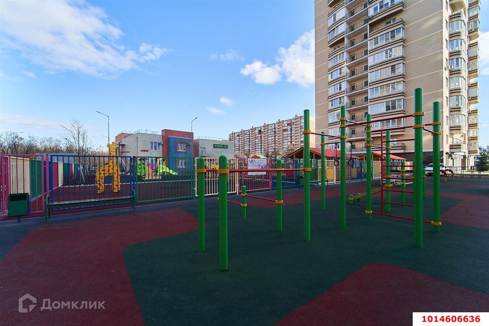 Продаётся 1-комнатная квартира, 41 м²