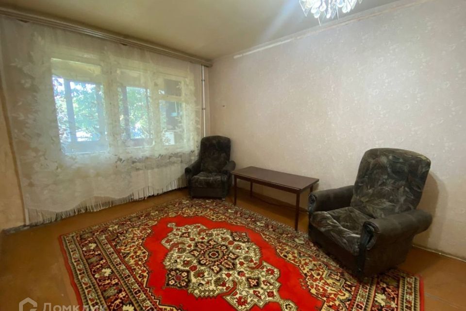 Продаётся 2-комнатная квартира, 43.8 м²