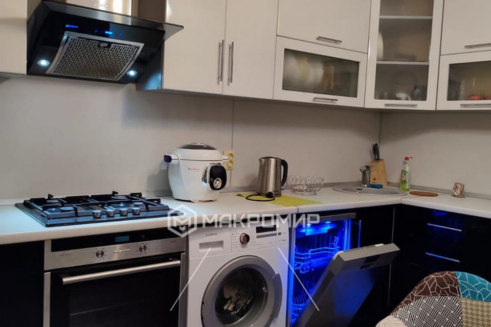 Сдаётся 2-комнатная квартира, 55 м²