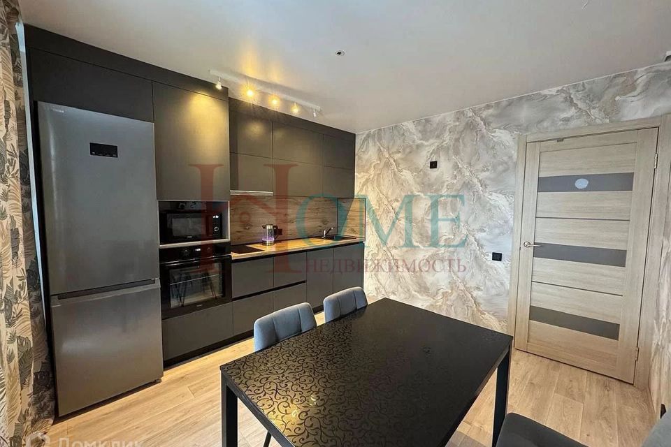 Сдаётся 2-комнатная квартира, 70 м²