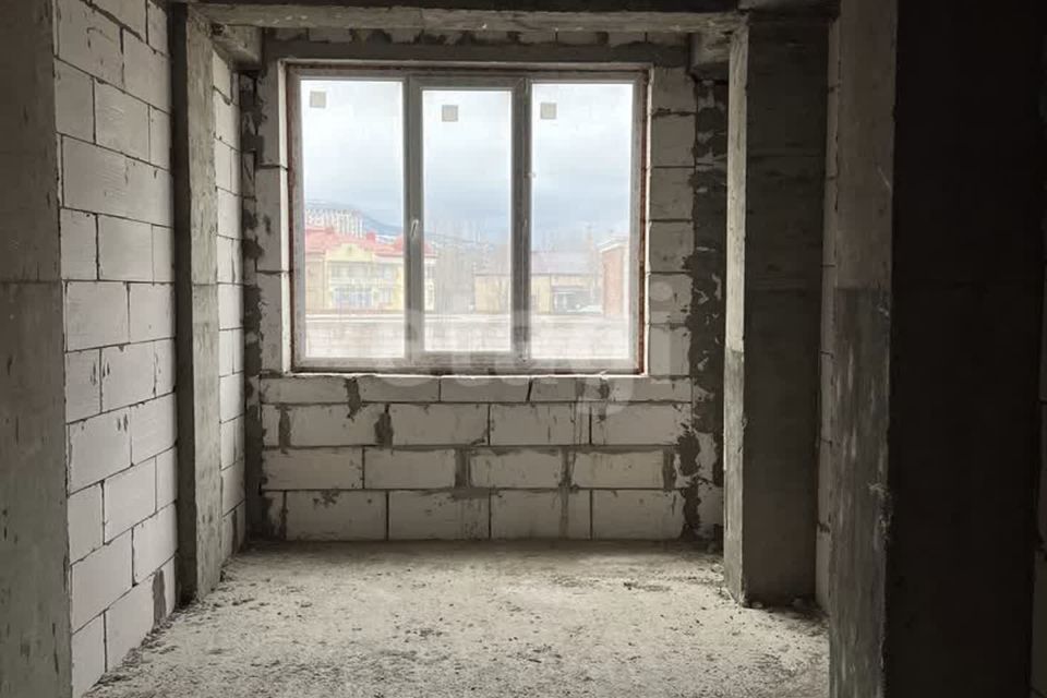 Продаётся 1-комнатная квартира, 42 м²
