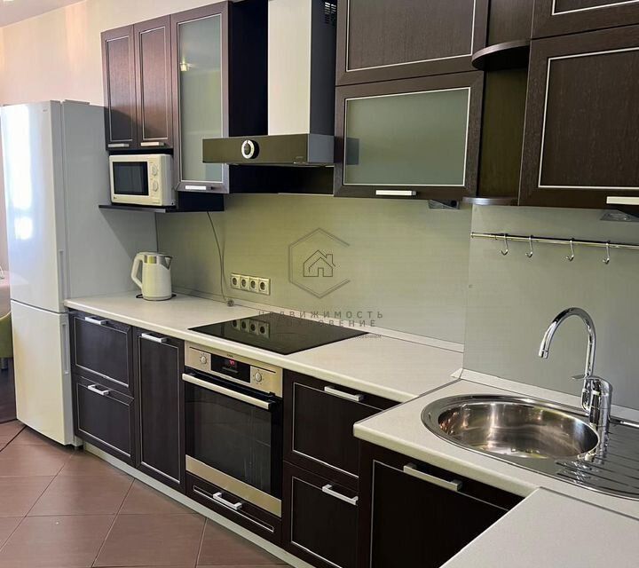 Сдаётся 1-комнатная квартира, 58 м²