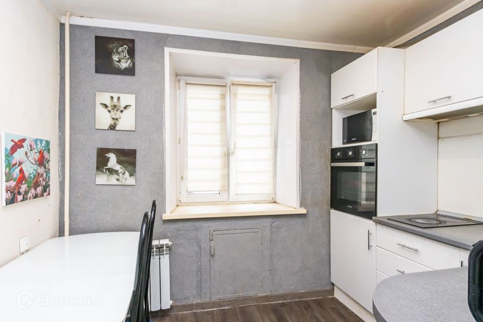 Продаётся 3-комнатная квартира, 60.5 м²