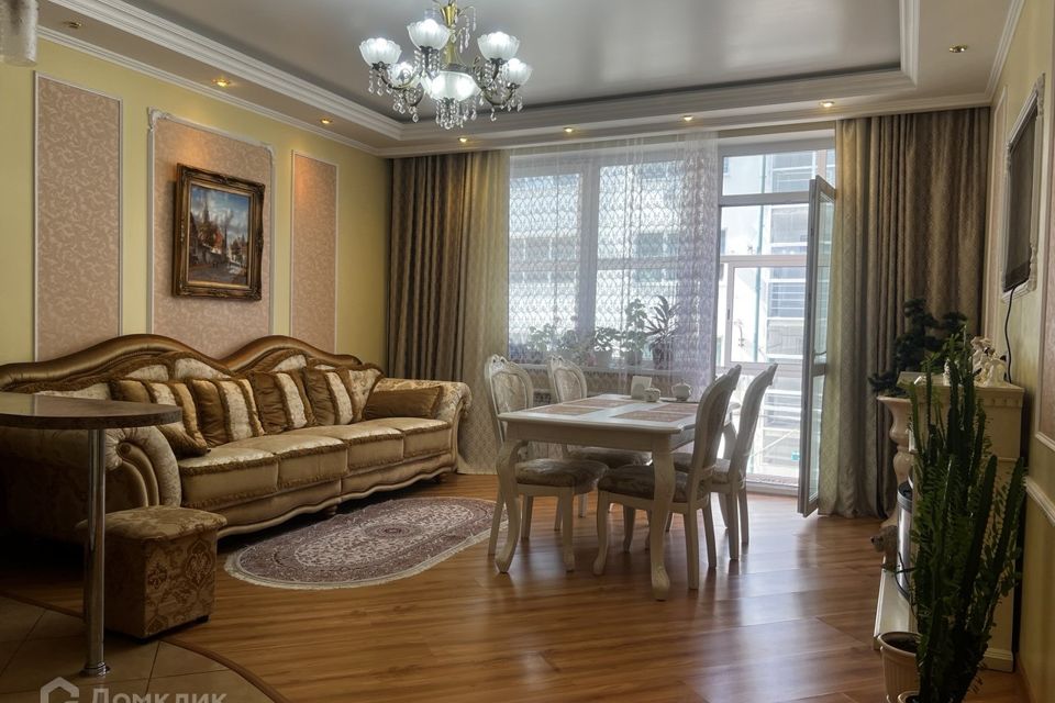 Продаётся 3-комнатная квартира, 97.5 м²