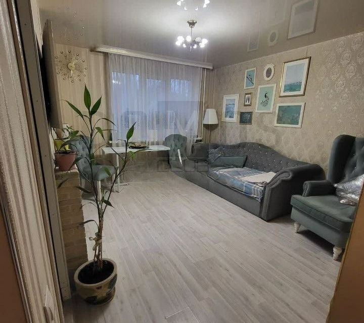 Продаётся 4-комнатная квартира, 73 м²