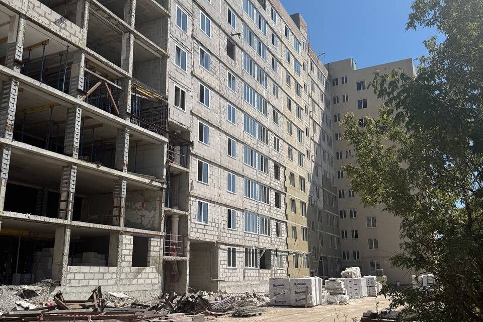 Продаётся 4-комнатная квартира, 123.1 м²