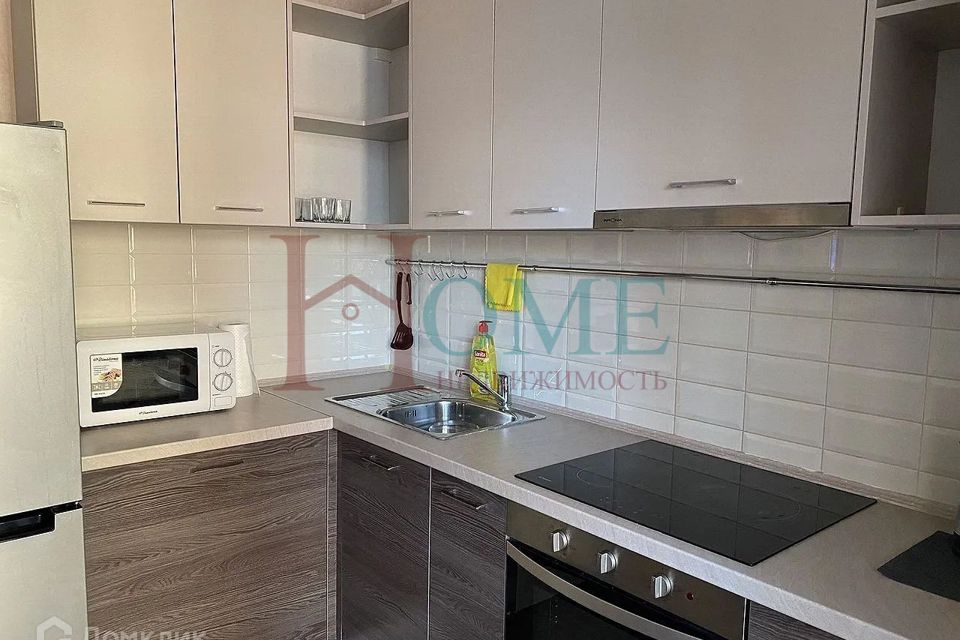 Сдаётся 1-комнатная квартира, 42 м²