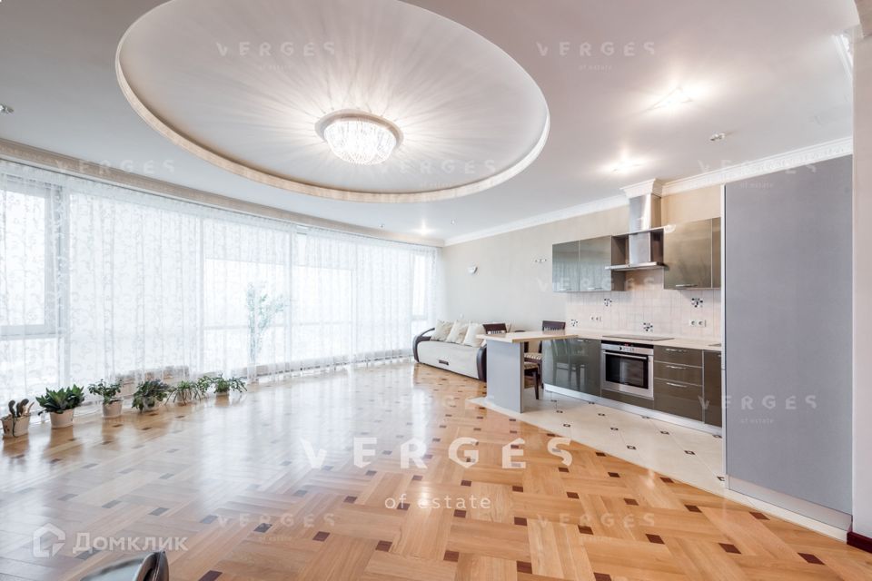 Сдаётся 3-комнатная квартира, 125 м²