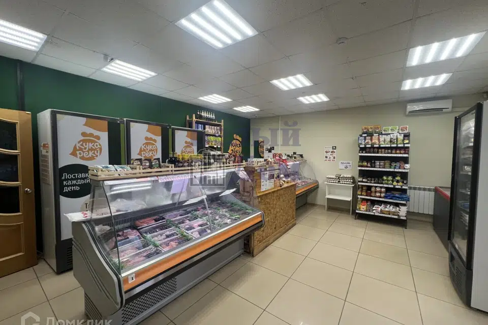 Сдаётся торговое помещение, 45 м²