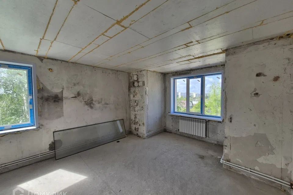 Продаётся 4-комнатная квартира, 115.7 м²