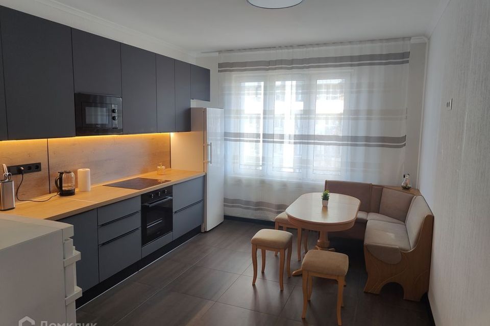 Сдаётся 2-комнатная квартира, 58.1 м²