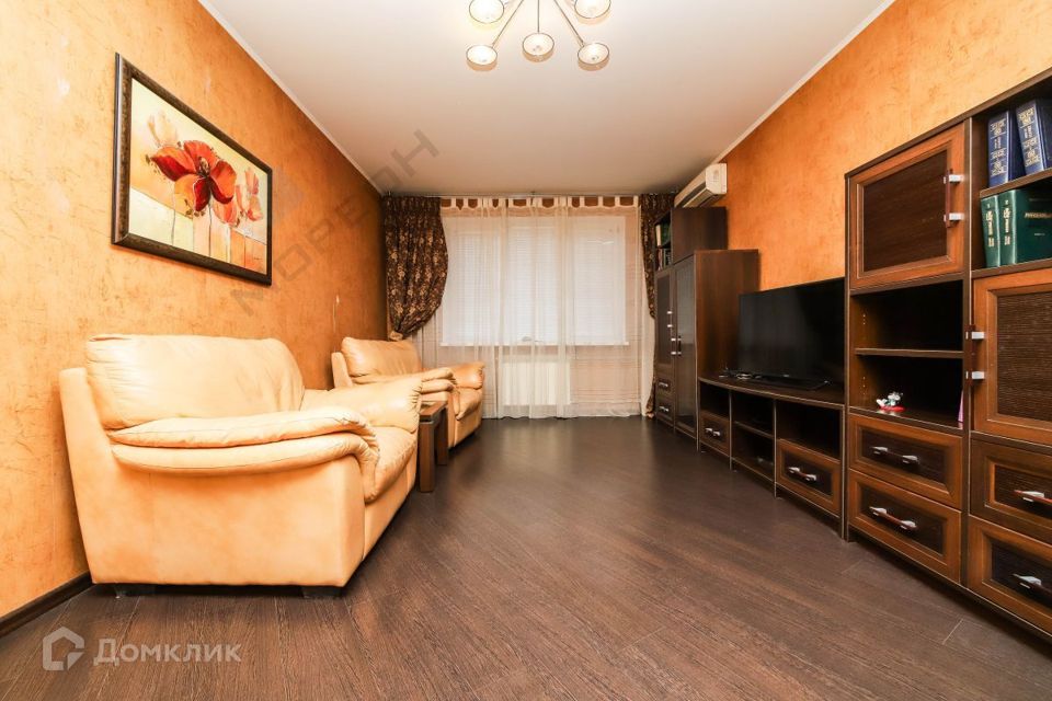 Продаётся 2-комнатная квартира, 69.5 м²