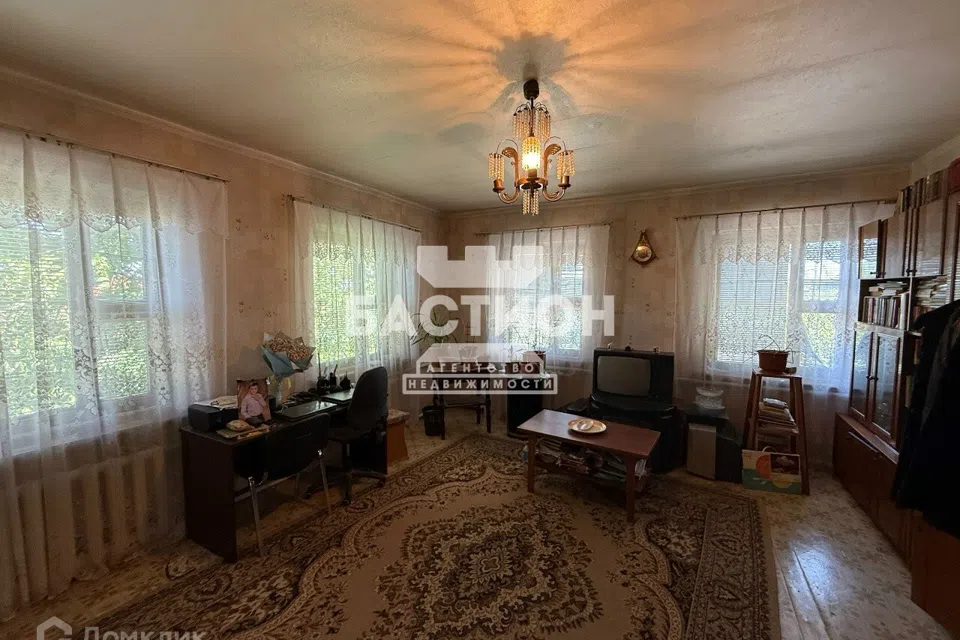 Продаётся 2-этажный дом, 225 м²