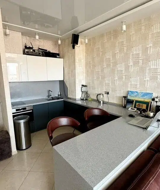 Продаётся 1-комнатная квартира, 50 м²