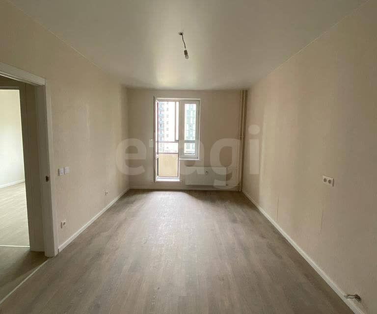 Продаётся 1-комнатная квартира, 35.6 м²