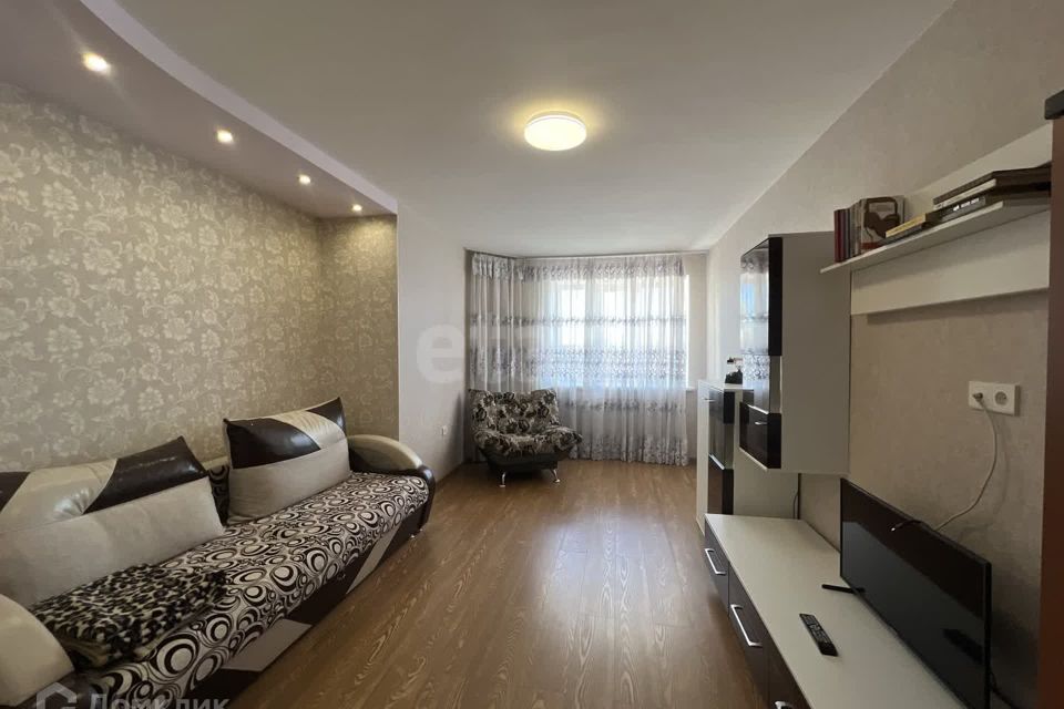 Сдаётся 2-комнатная квартира, 64 м²