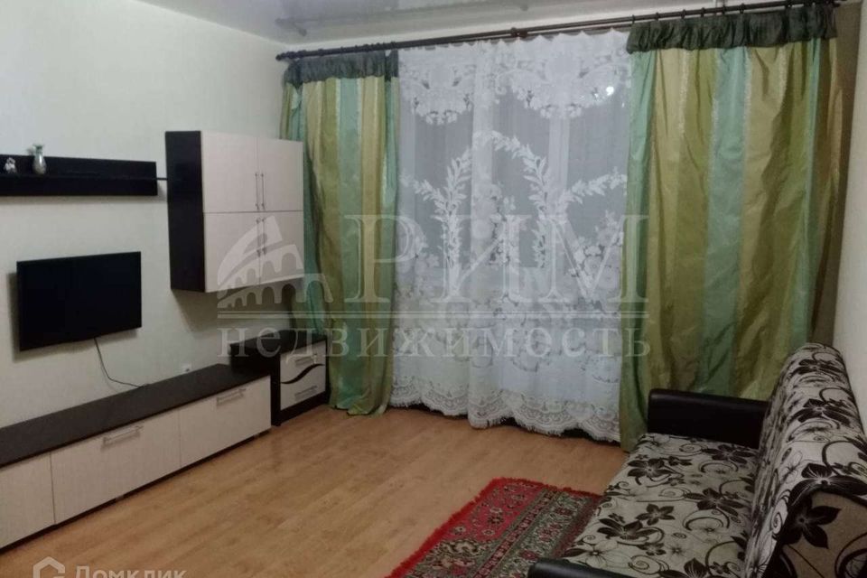 Сдаётся 1-комнатная квартира, 42 м²