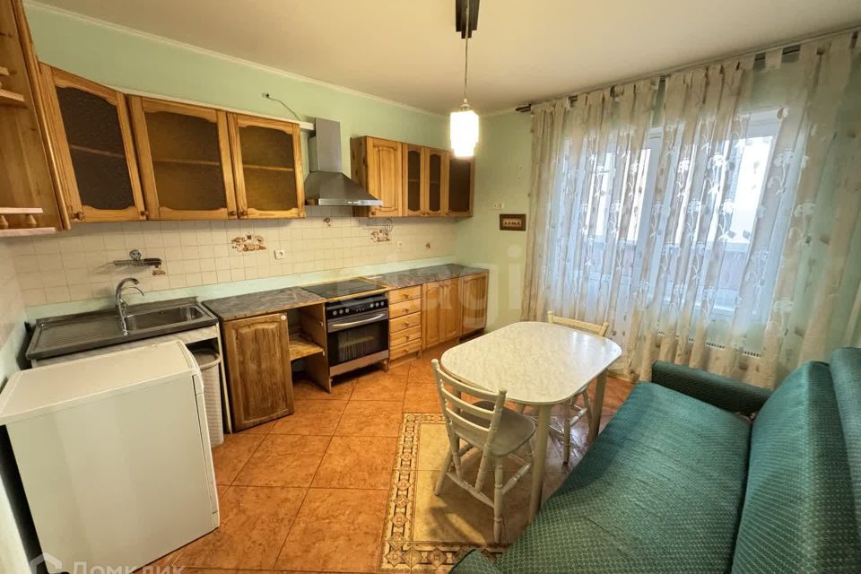 Продаётся 2-комнатная квартира, 65.2 м²