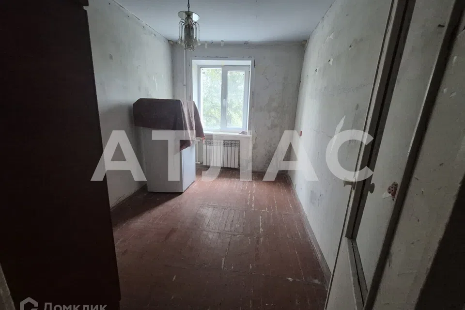 Продаётся 3-комнатная квартира, 50.4 м²