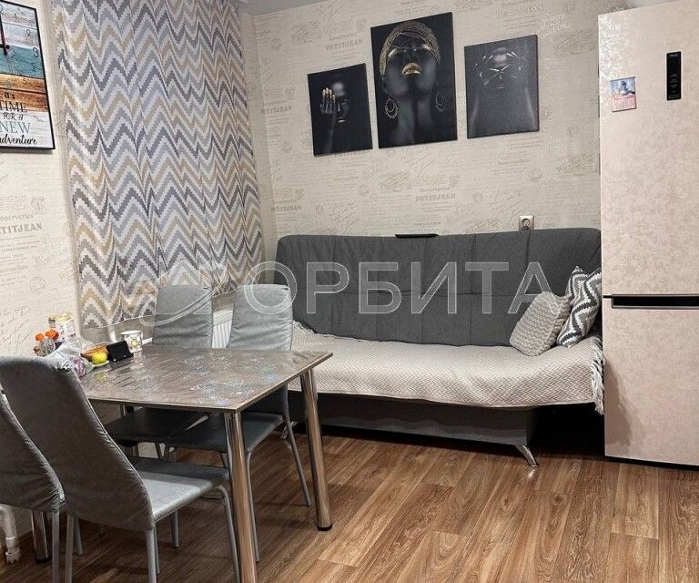 Продаётся 1-комнатная квартира, 42.7 м²