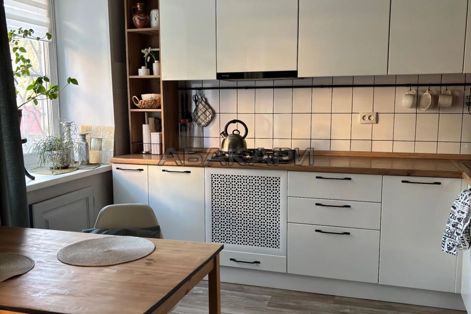 Сдаётся 1-комнатная квартира, 47 м²