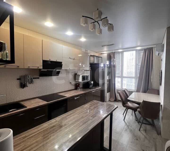 Продаётся 2-комнатная квартира, 58.2 м²
