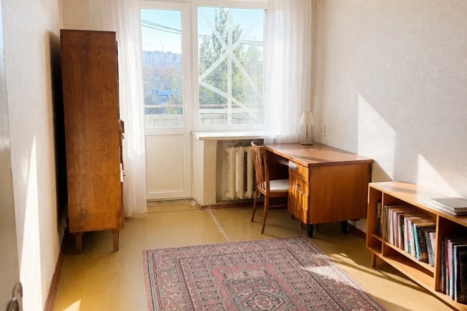 Продаётся 4-комнатная квартира, 79.7 м²