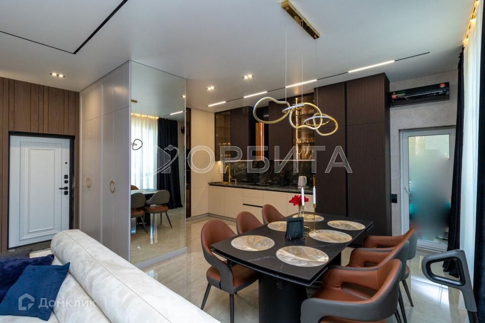 Продаётся 2-комнатная квартира, 95.7 м²