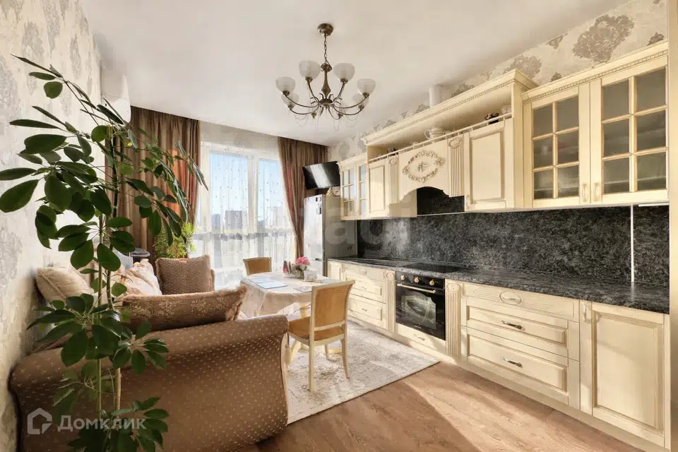 Продаётся 2-комнатная квартира, 74.3 м²