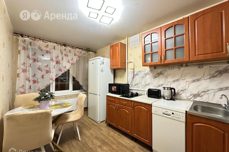 Сдаётся 1-комнатная квартира, 38 м²