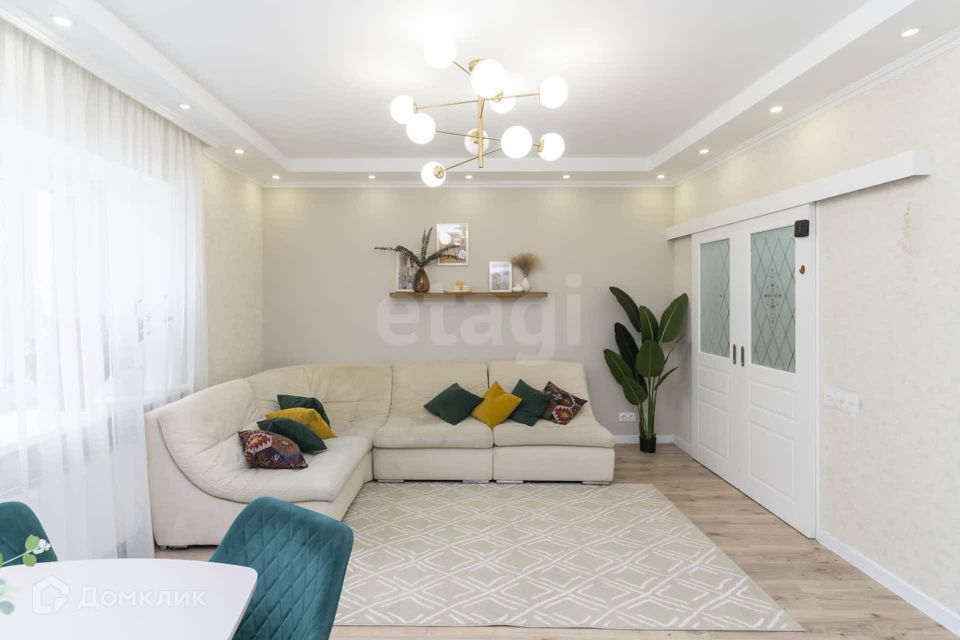 Продаётся 3-комнатная квартира, 113.2 м²