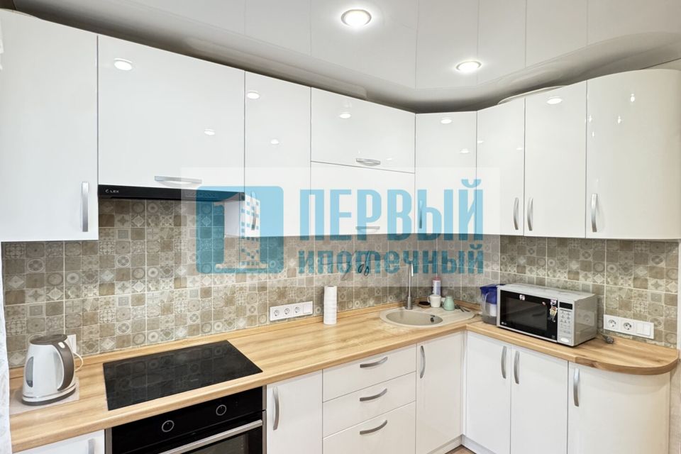 Продаётся 2-комнатная квартира, 56 м²