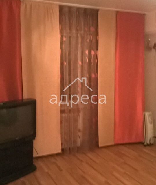 Продаётся 3-комнатная квартира, 59.9 м²