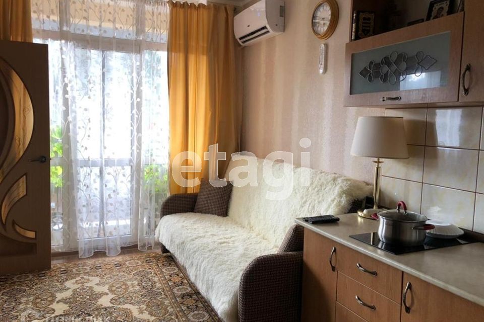 Продаётся 1-комнатная квартира, 32 м²