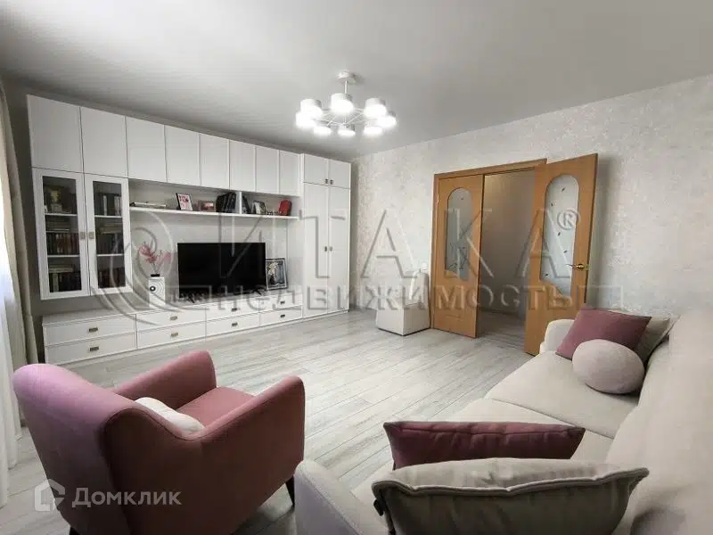Продаётся 2-комнатная квартира, 57 м²