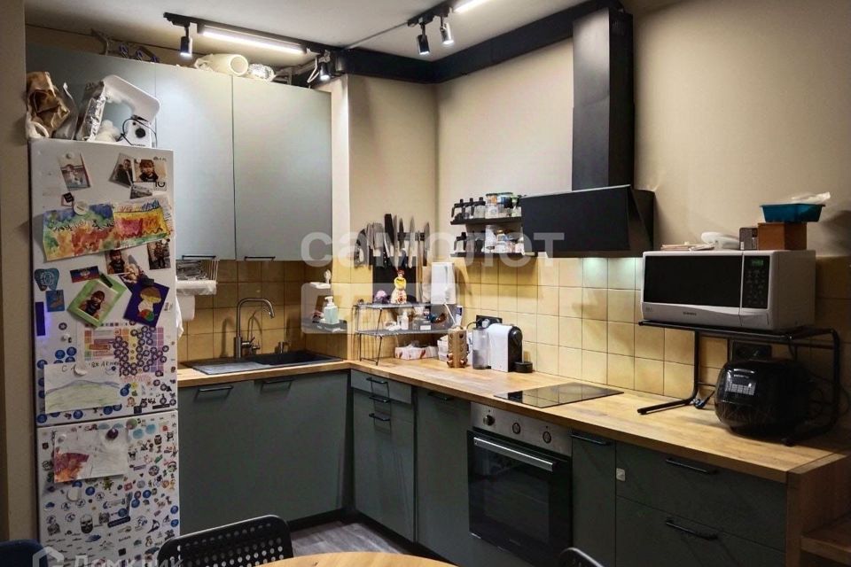 Продаётся 1-комнатная квартира, 41.9 м²