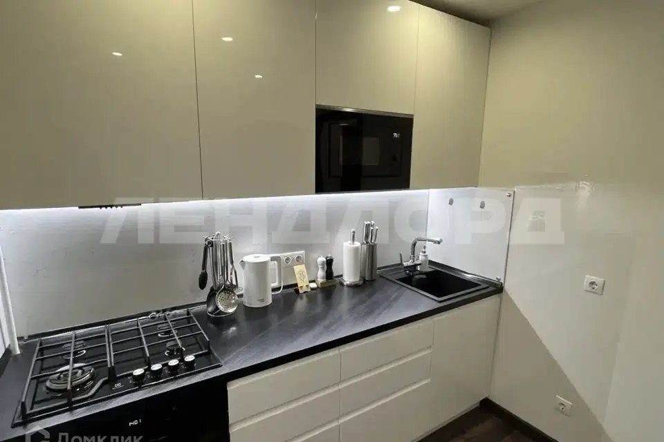 Продаётся 1-комнатная квартира, 38 м²