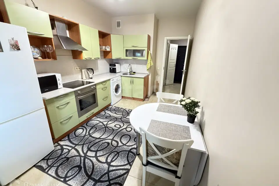 Продаётся 1-комнатная квартира, 46 м²
