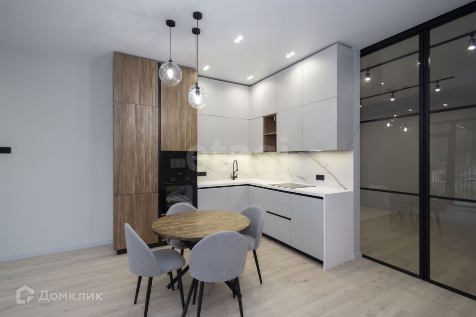 Продаётся 3-комнатная квартира, 77 м²