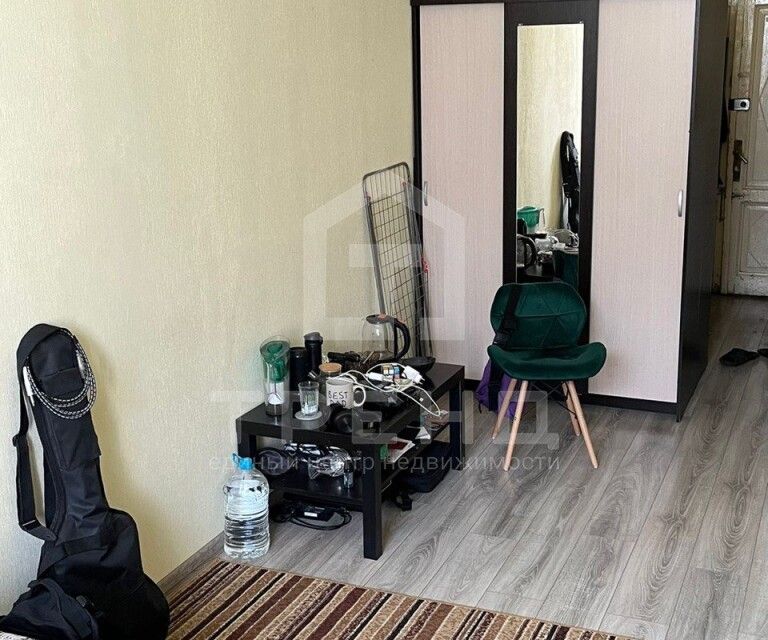 Продаётся комната в 6-комн. квартире, 17.7 м²